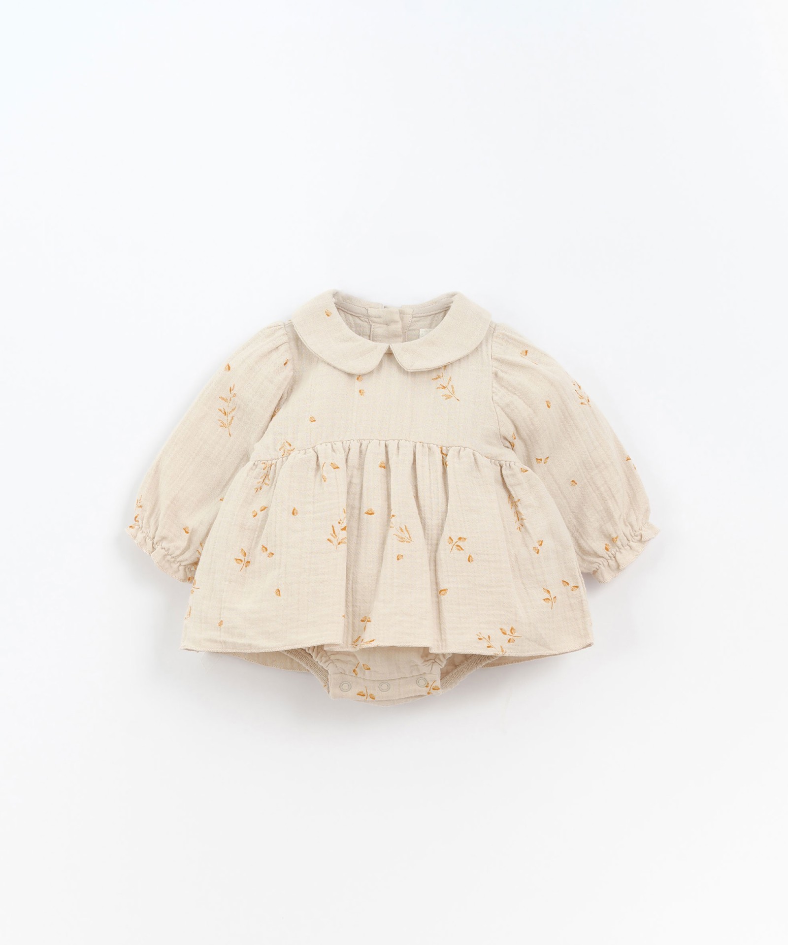 Cloth jumpsuit with twigs print