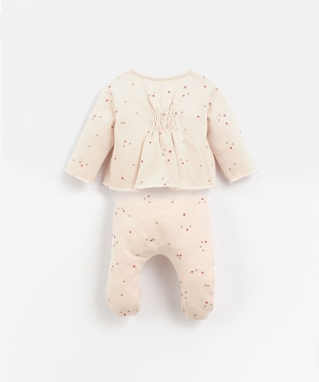 Completo maglia e pantaloni con stamapa