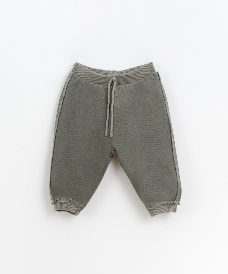 Trousers in mixture of cotton and organic cotton