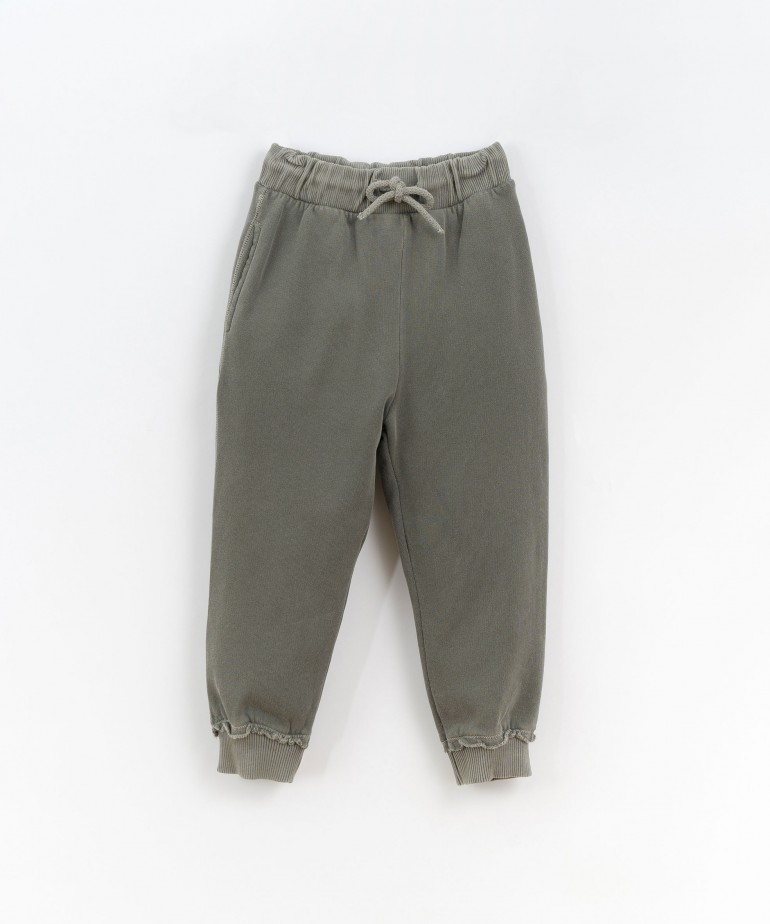 Trousers in mixture of cotton and organic cotton