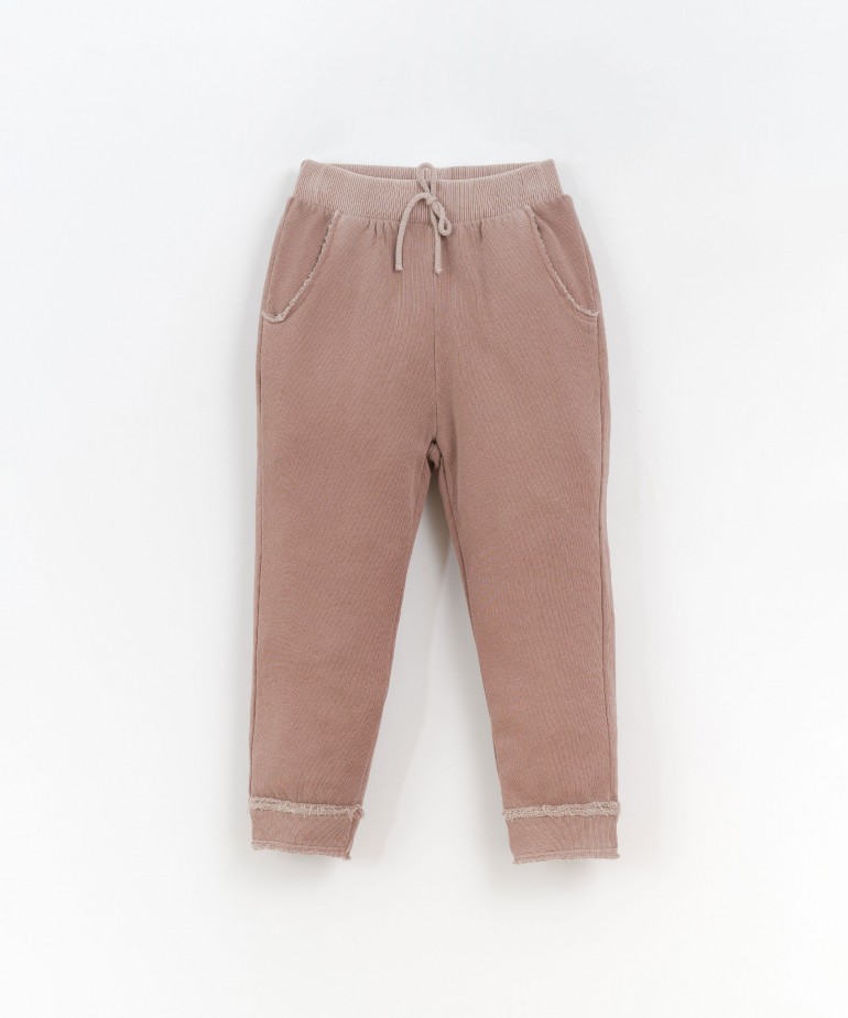 Naturally dyed trousers