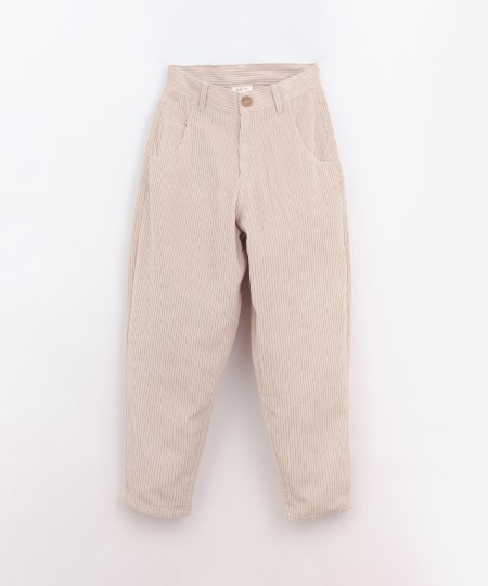 Pantal�n de pana con bot�n de coco