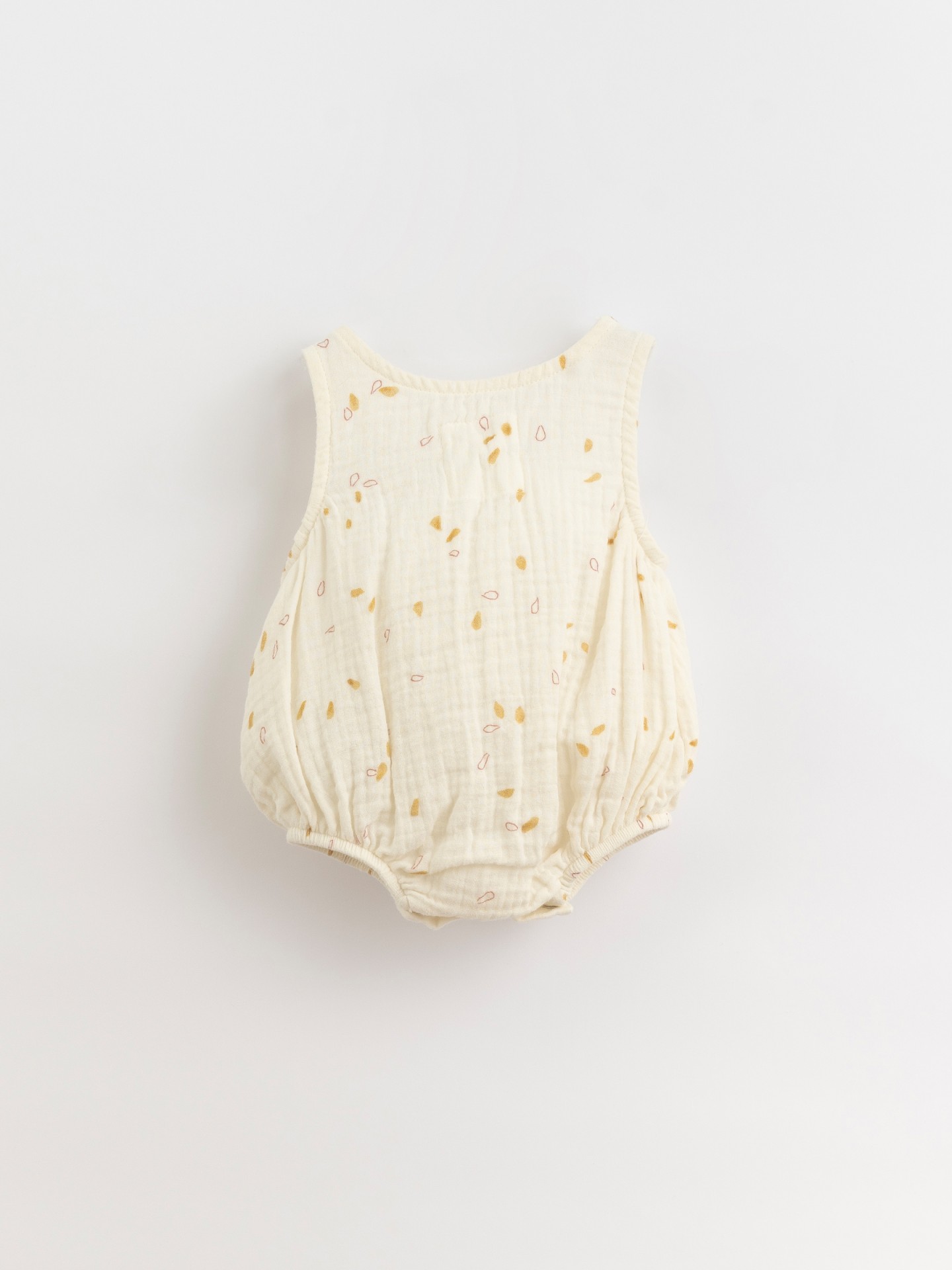 Mono de tela con estampado