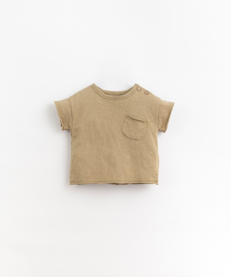 T-Shirt in cotone organico con bottoni in cocco