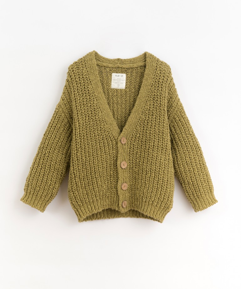 Knitted cardigan in a mixture of cotton and linen