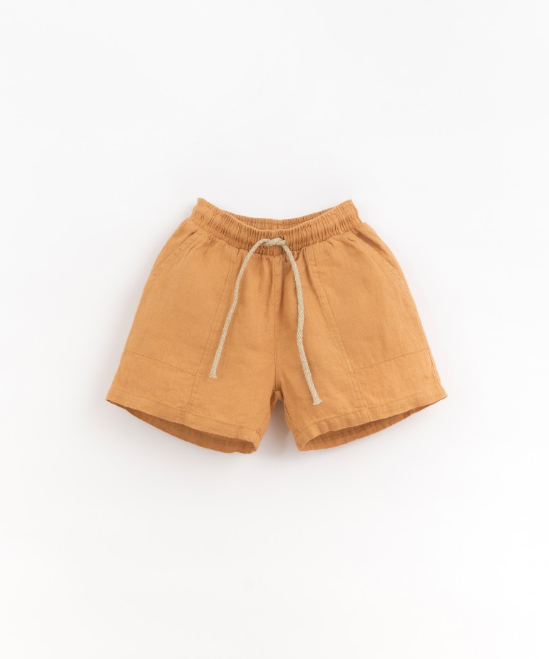 Linen shorts with pockets 