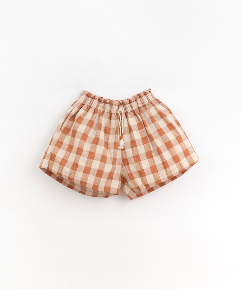 Woven shorts with vichy pattern