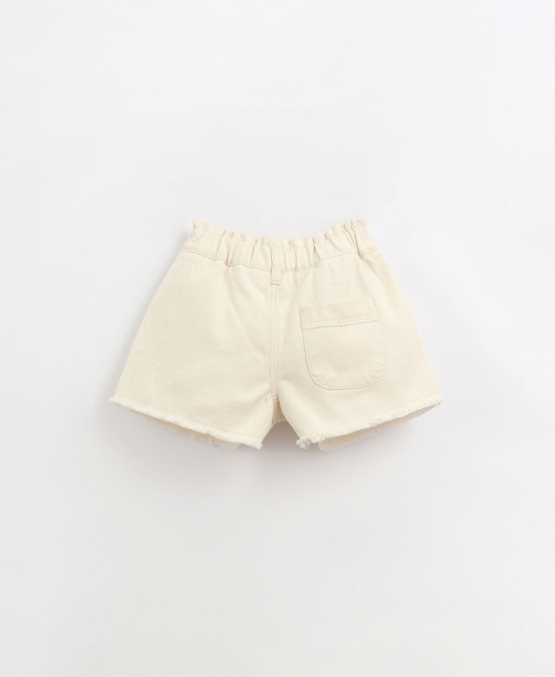 Shorts with frayed details | Organic Care