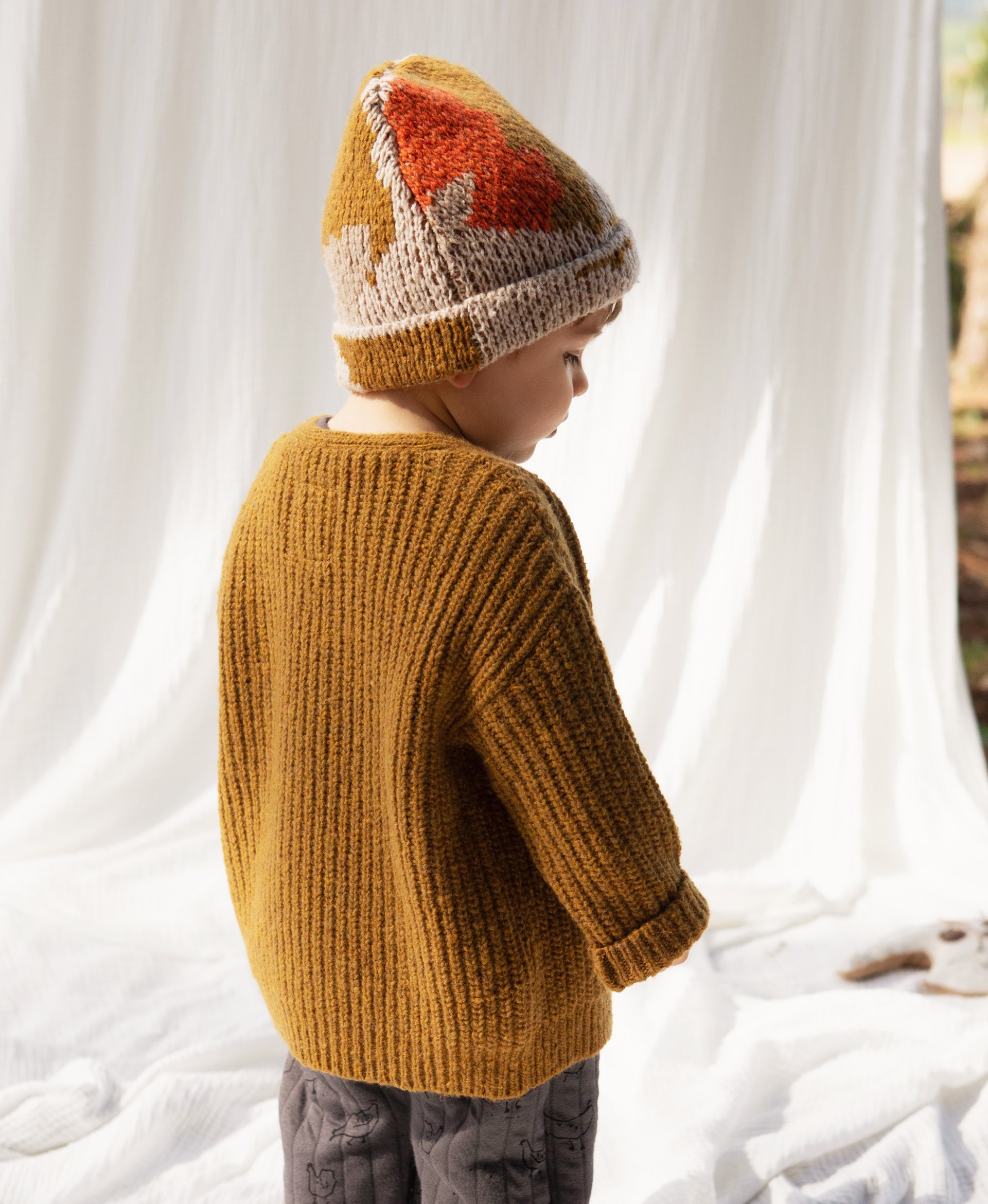 Knitted beanie with recycled fibres | Mother Lúcia