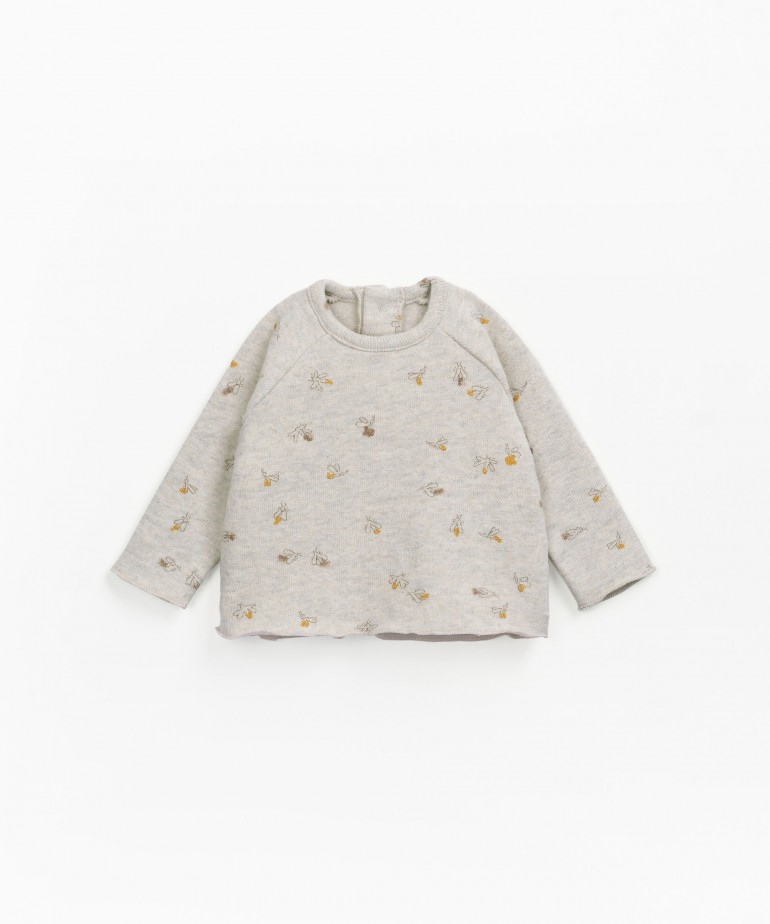 Sweater with fireflies print