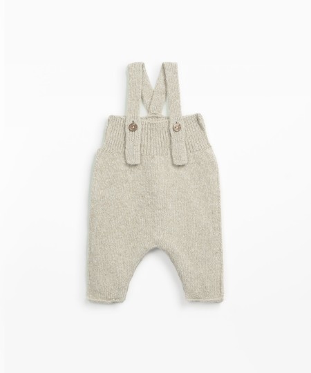 Knitted jumpsuit with shoulder straps 