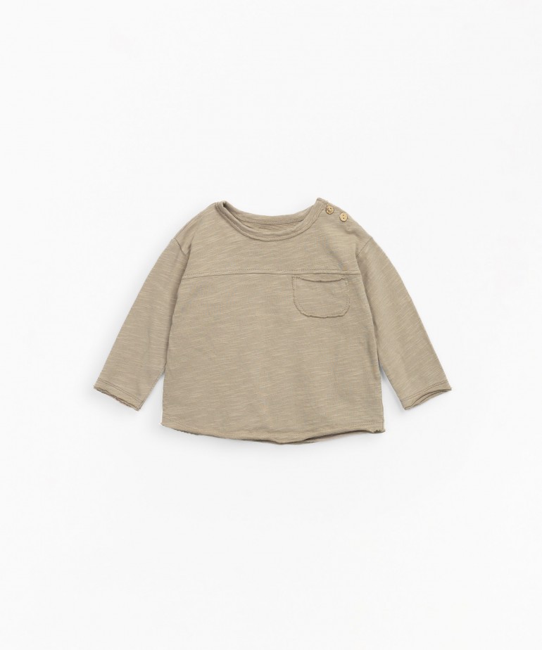 T-shirt in organic cotton with pocket