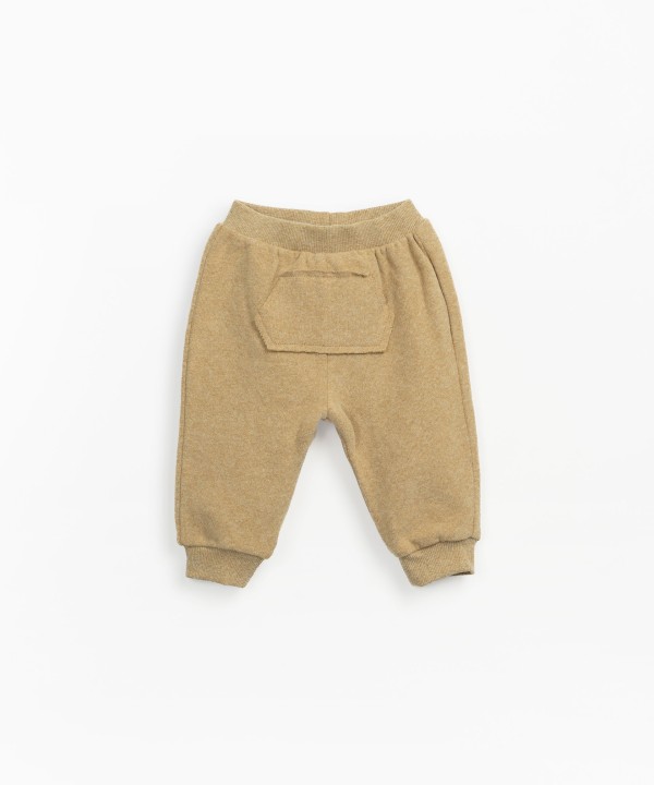 Leggings com bolso canguru