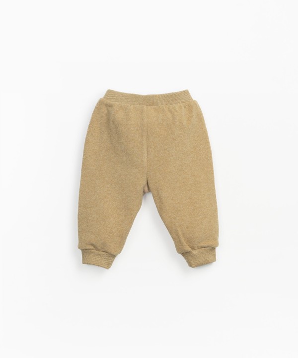 Leggings com bolso canguru