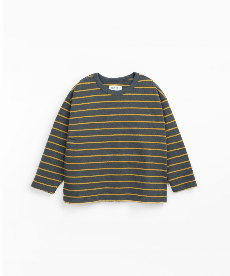 Striped T-shirt with recycled fibres