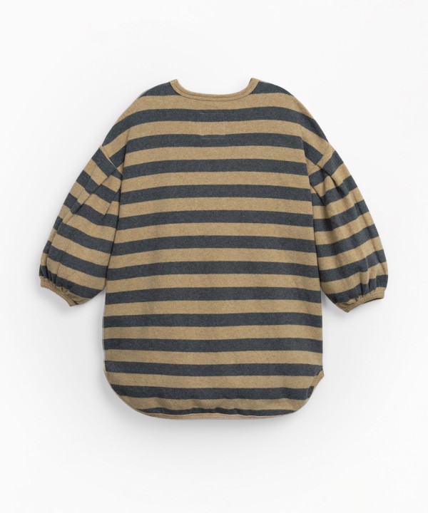 VESTITO DI MAGLIA A RIGHE