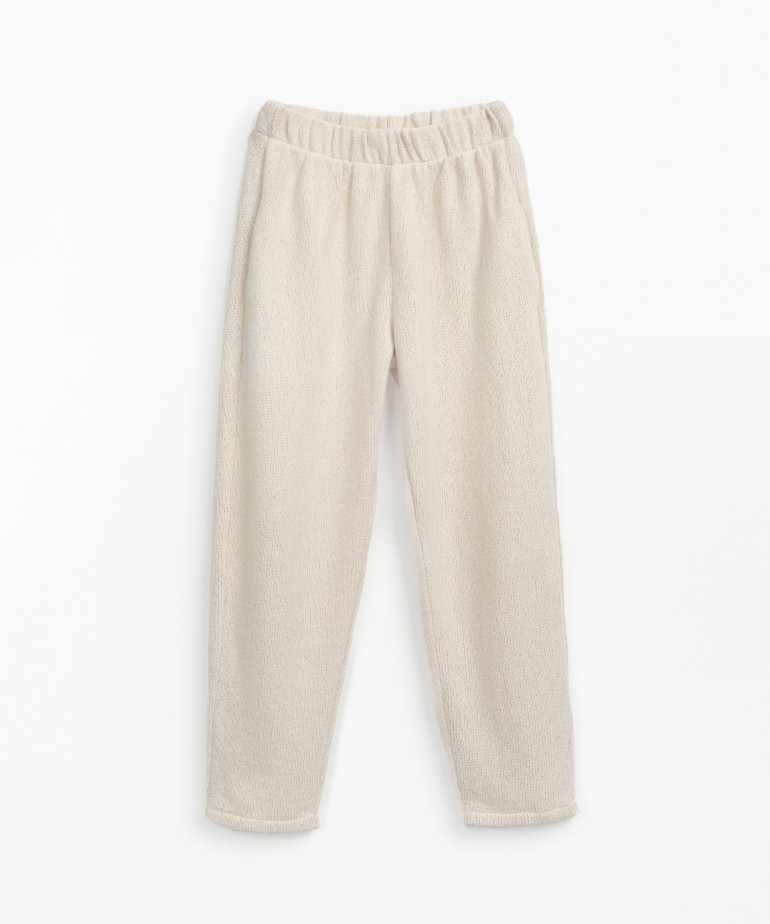 Knitted trousers with pockets 