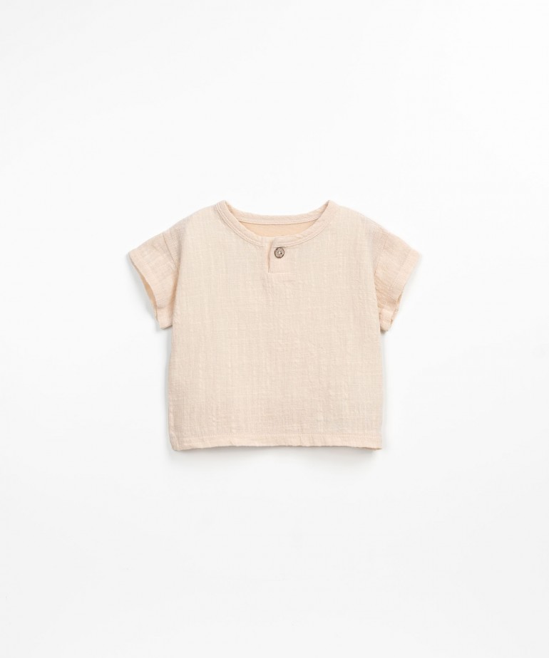 T-shirt with a mixture of knitwear and cloth
