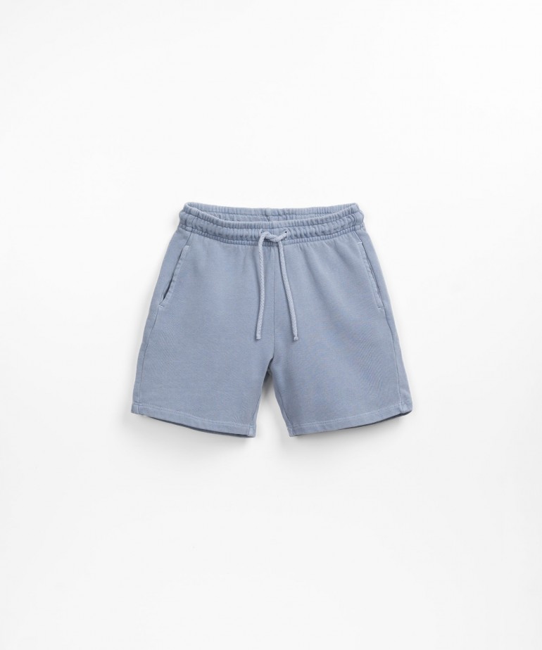 Fleece shorts with pockets