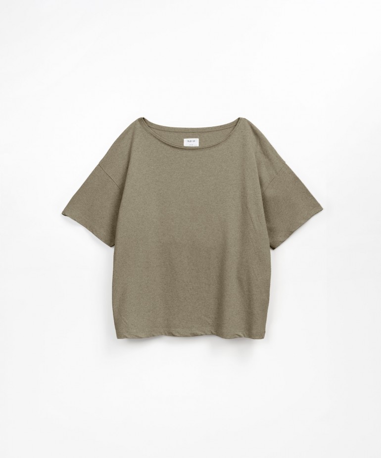 T-shirt with recycled Re(Play) yarn