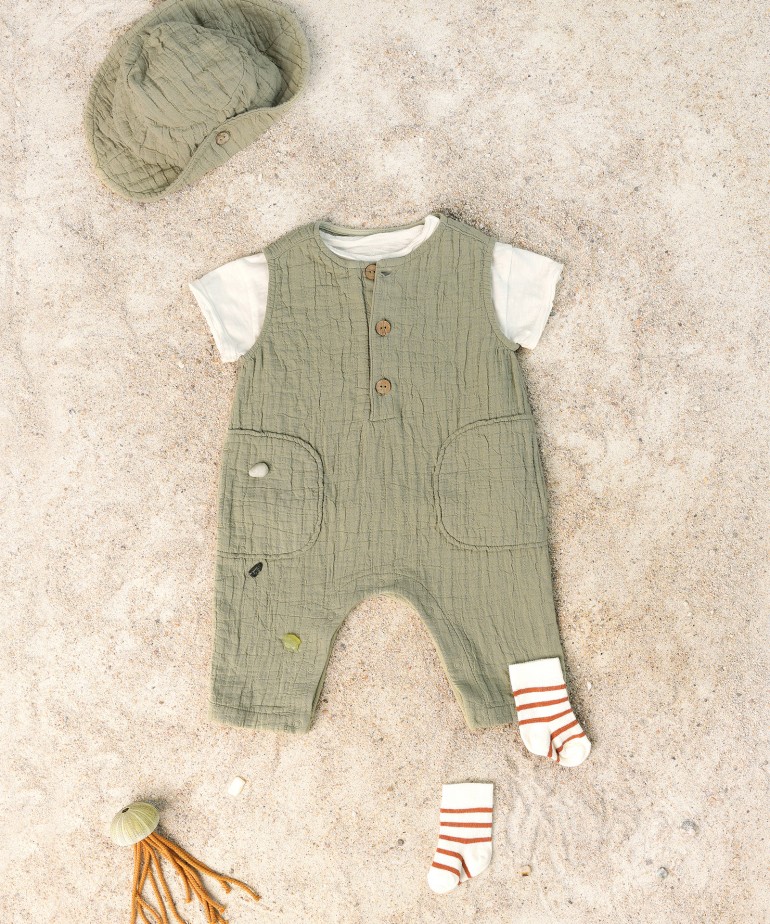 Woven sleeveless jumpsuit