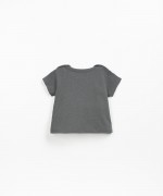 T-shirt com abertura no ombro | Textile Art