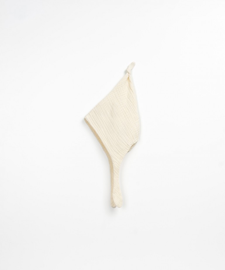 Gorro em tecido de algodo orgnico