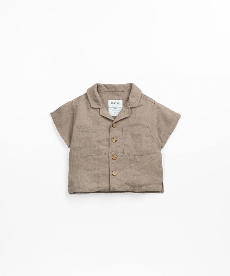 Linen shirt with breast pockets