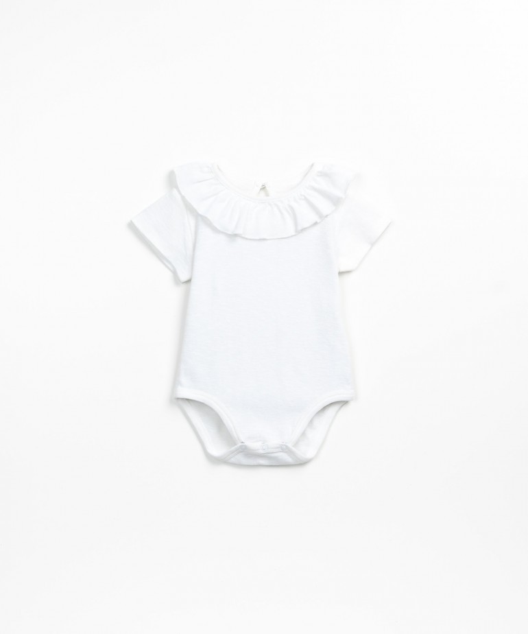 Organic cotton body with a collar