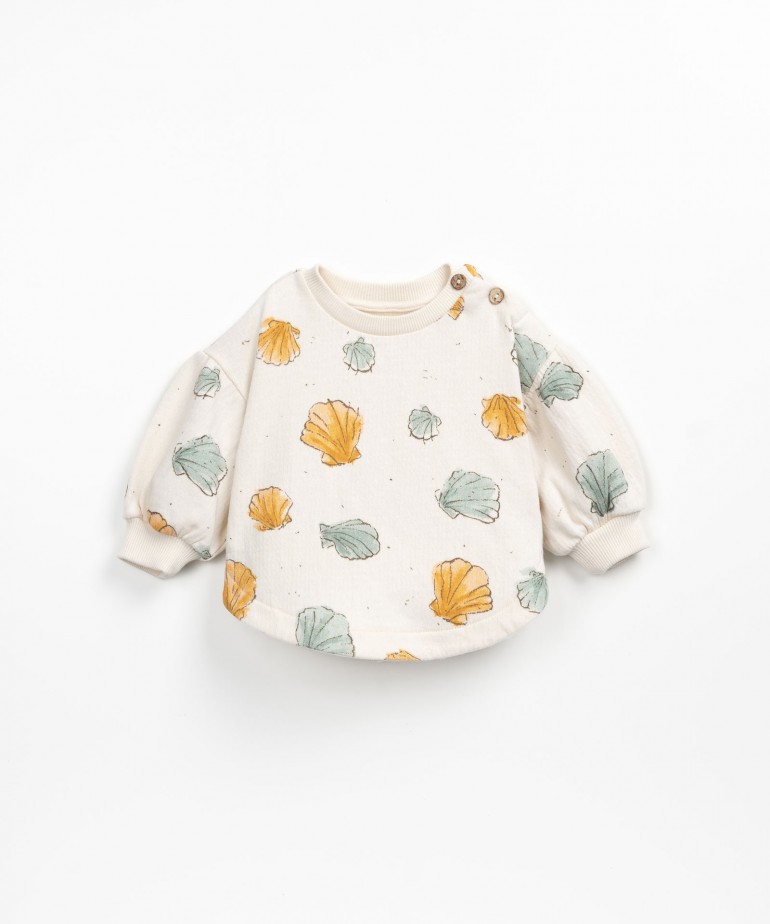 Cotton sweater with shells print