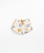Pantaln corto con estampado de conchas | Textile Art