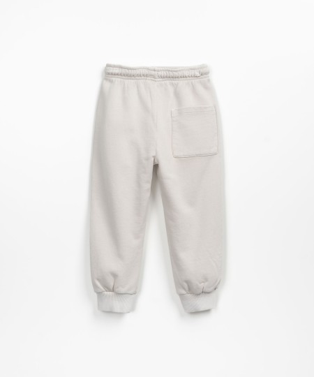 Pantalon en maille avec des poches