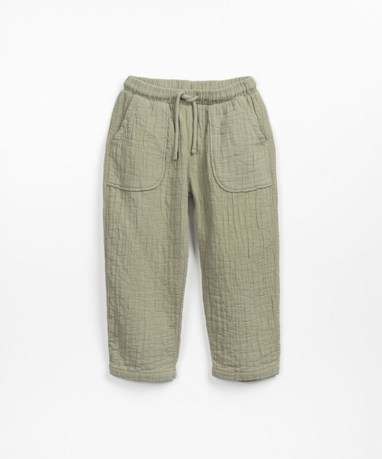 Pantalon en tissu avec des poches