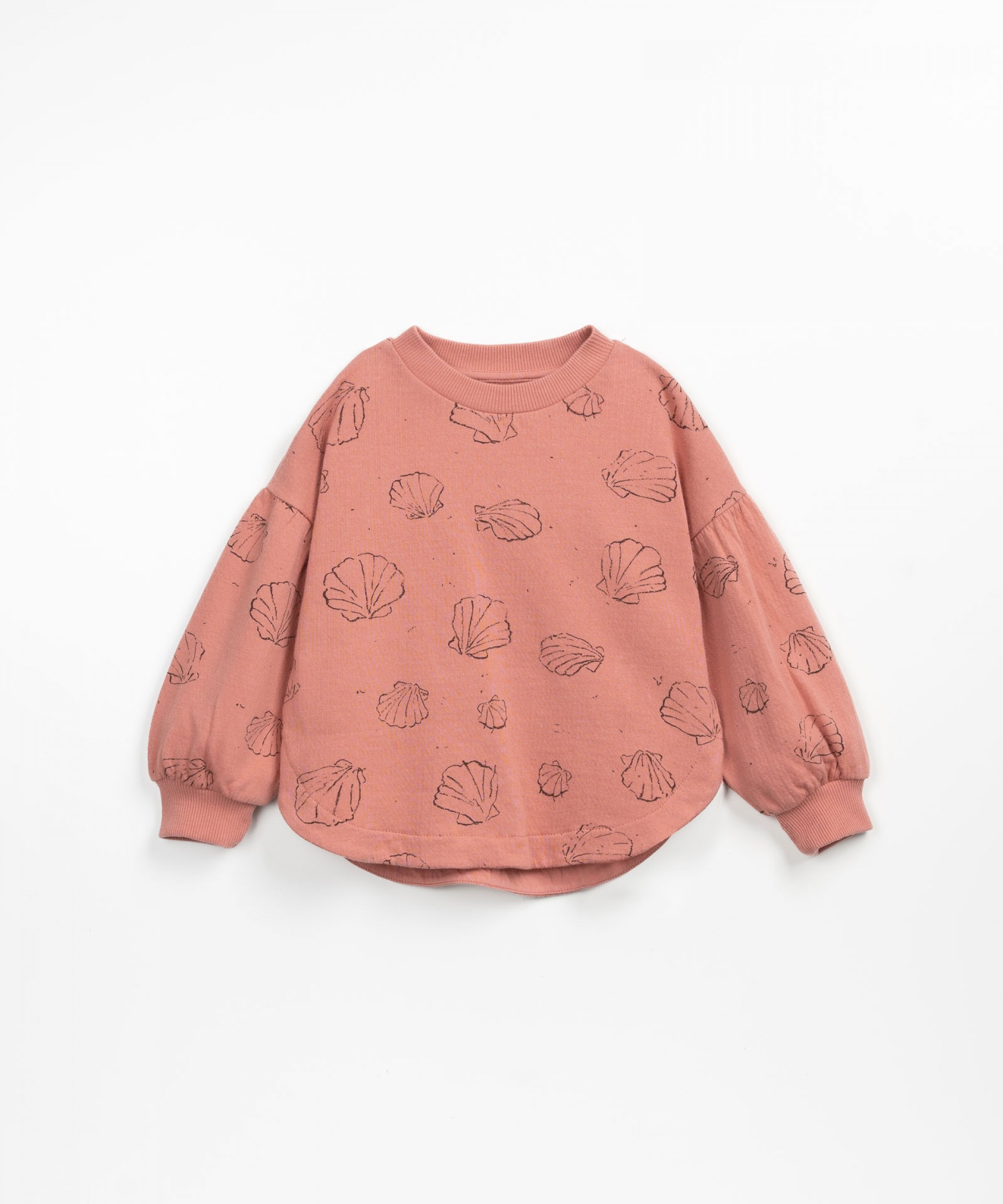 Sweater with seashell print | Textile Art