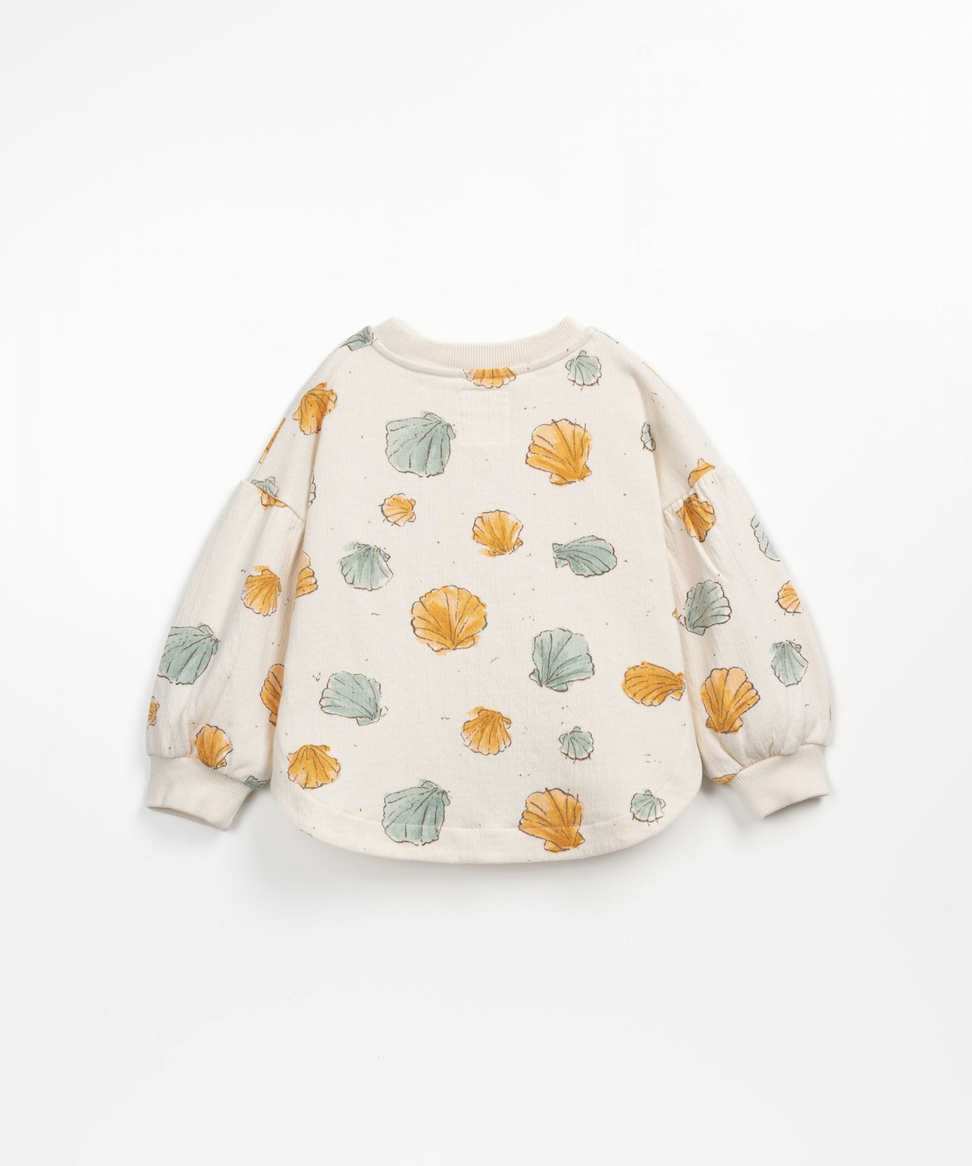 Sweater with seashell print | Textile Art
