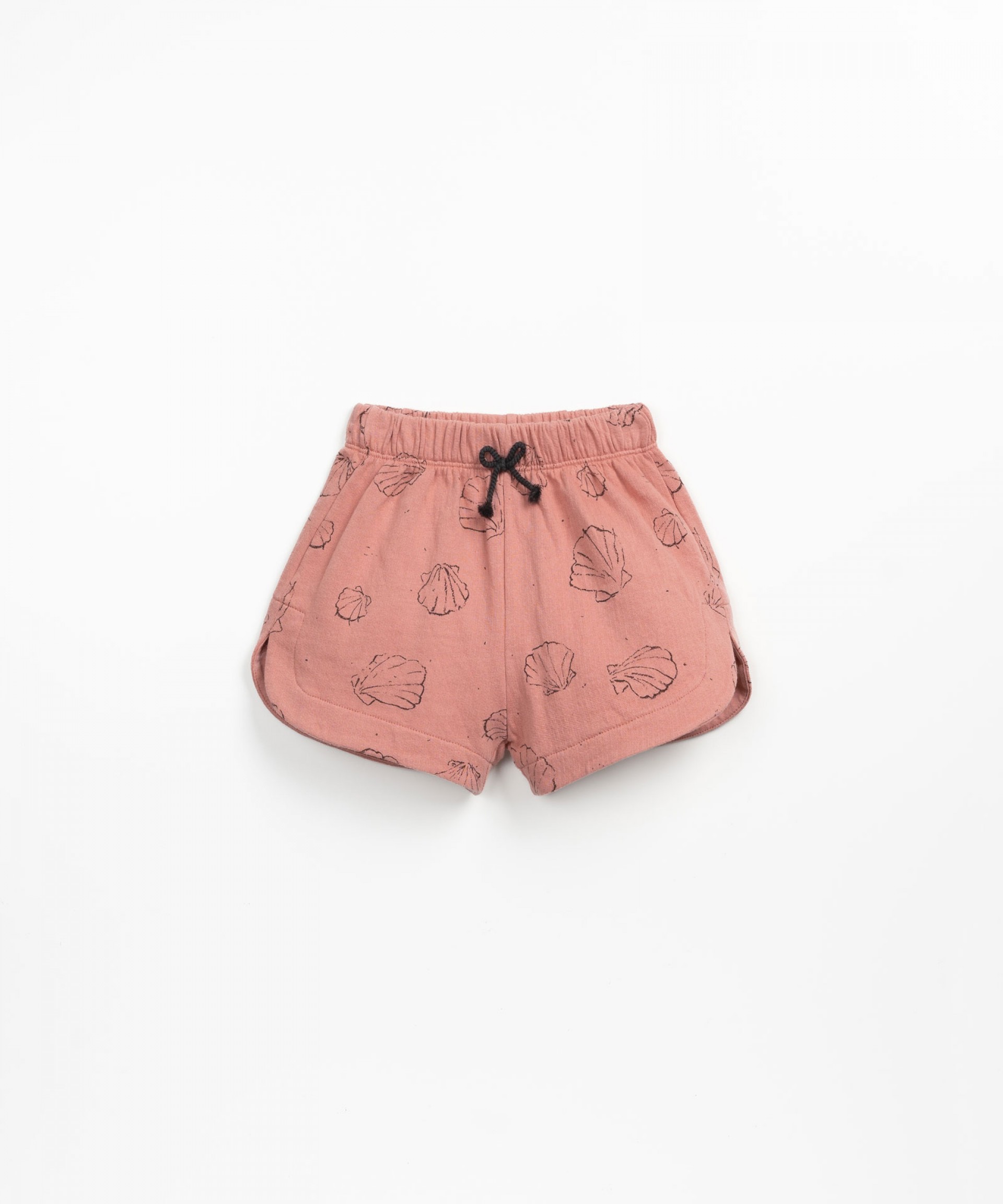 Shorts with decorative drawstring | Textile Art