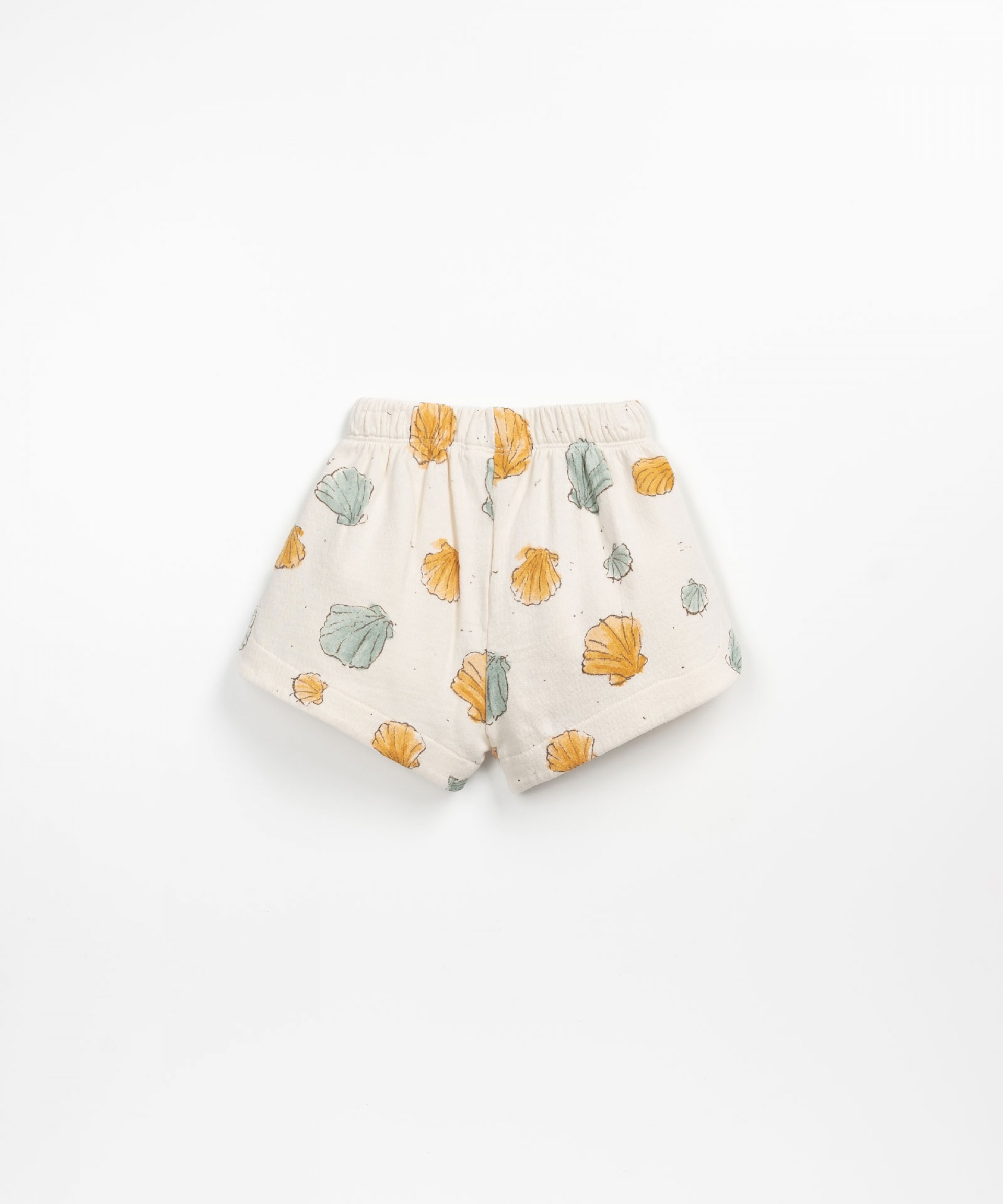 Pantaln corto con cordn decorativo | Textile Art