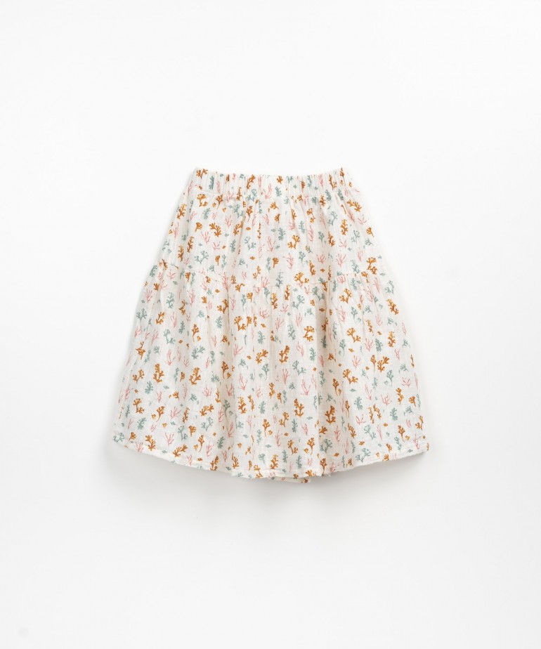 Falda de algodn con estampado de corales
