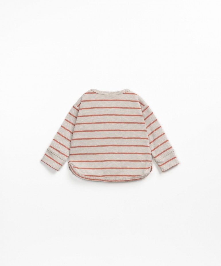 T-shirt a righe con piccola tasca sul petto