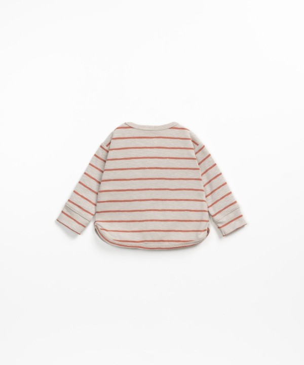 Striped t-shirt with a small chest pocket