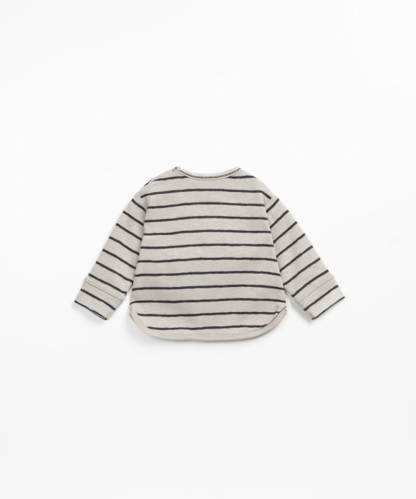 Striped t-shirt with a small chest pocket
