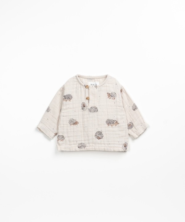 Shirt with hedgehog print