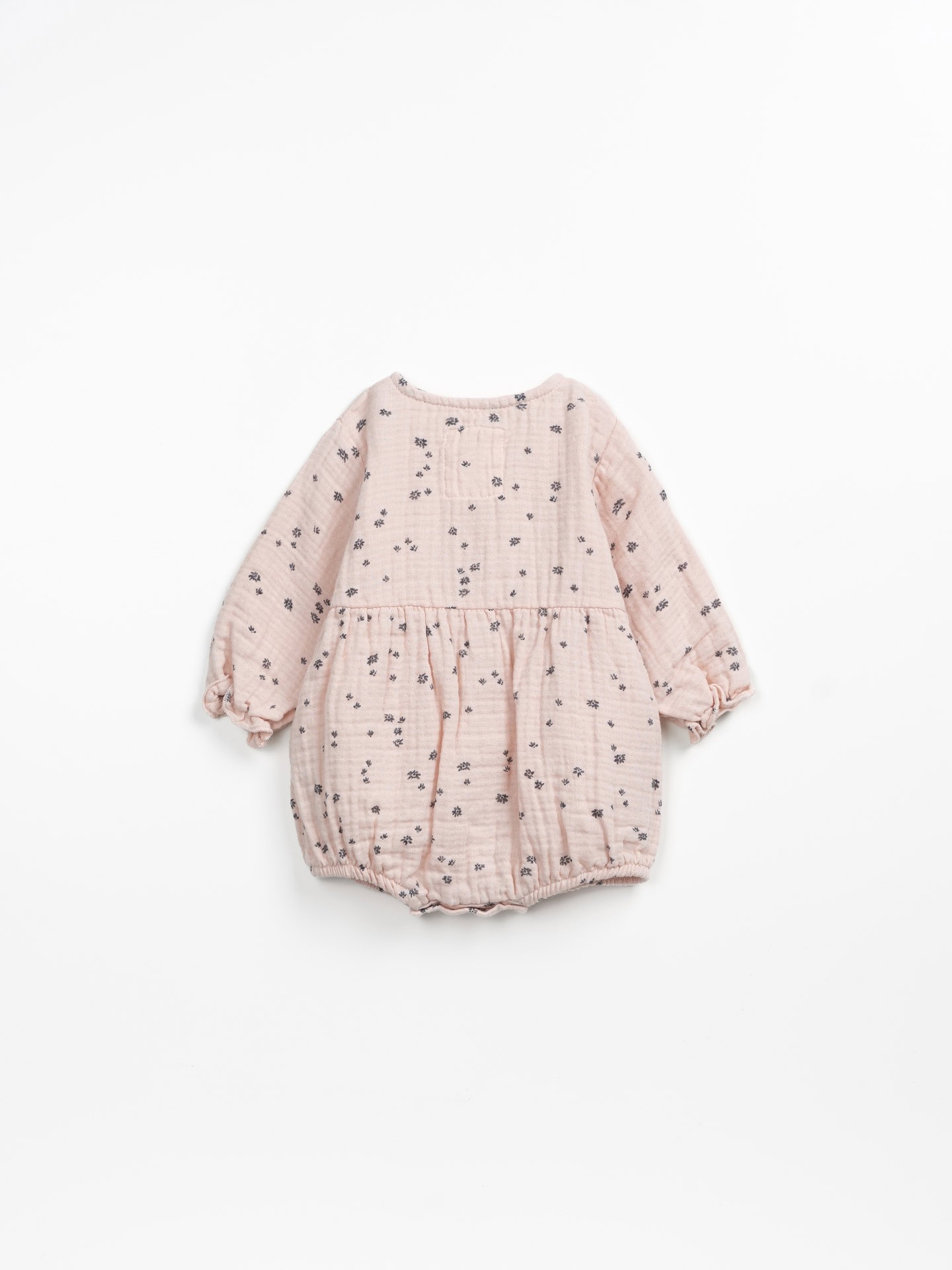 Macacão de tecido com estampado de flores