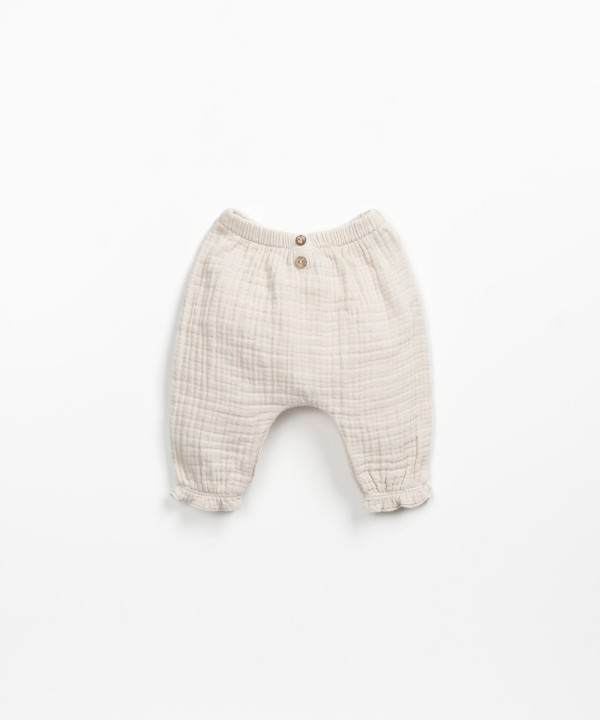 Woven trousers in organic cotton 