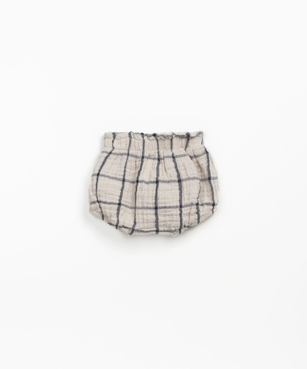 Shorts with checkered pattern