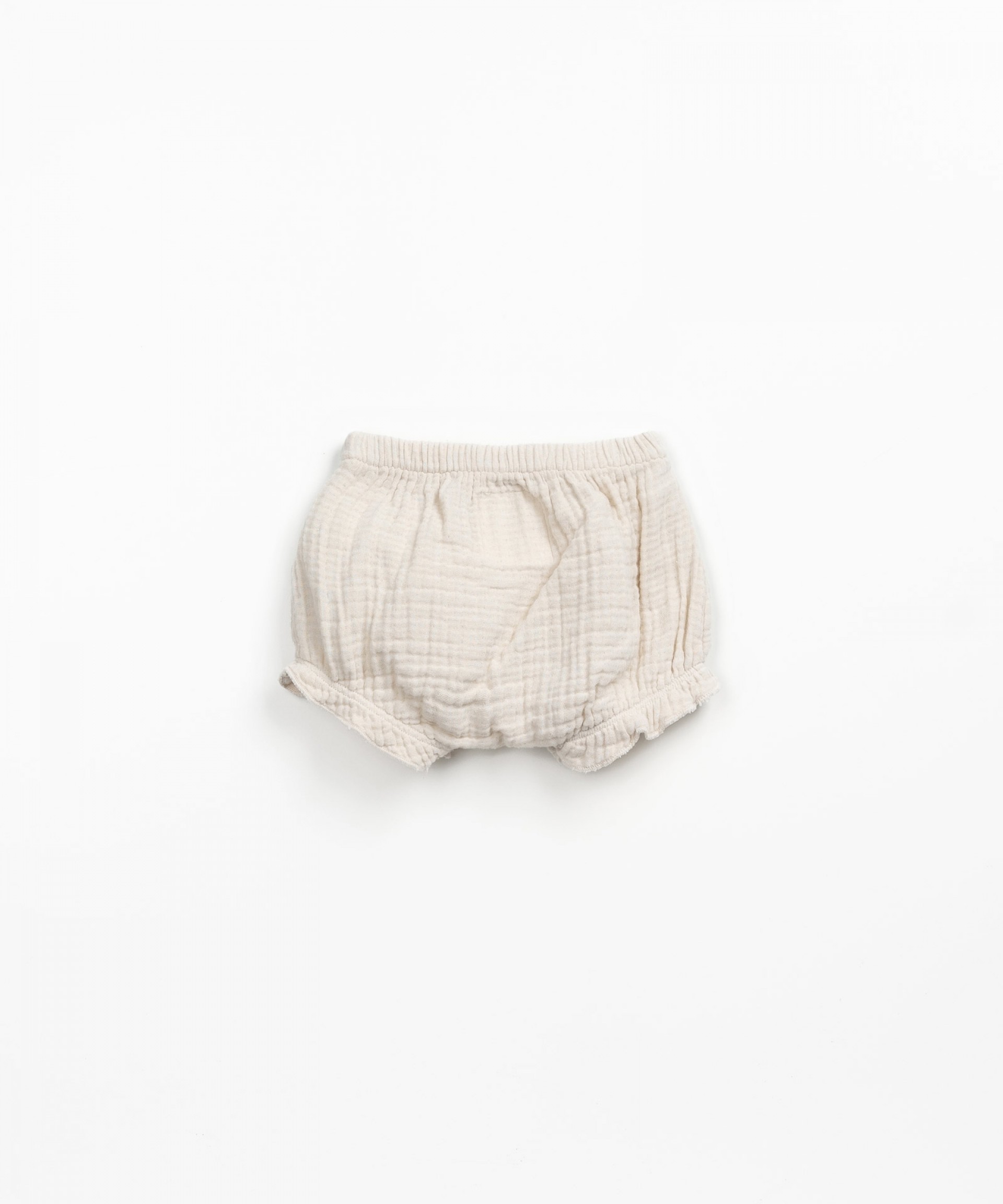 Shorts with frill detail | Wooden Memories