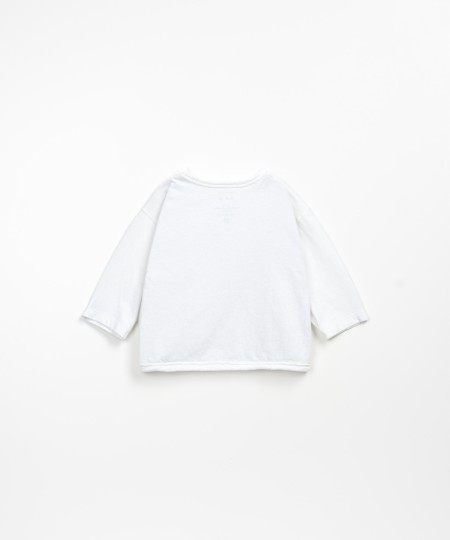 T-shirt with phrase on the chest