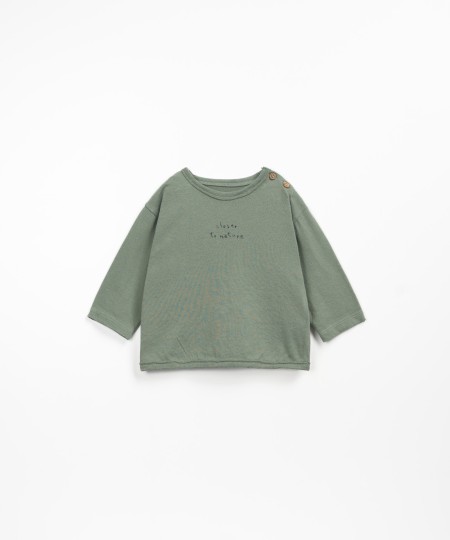 T-shirt avec phrase sur la poitrine