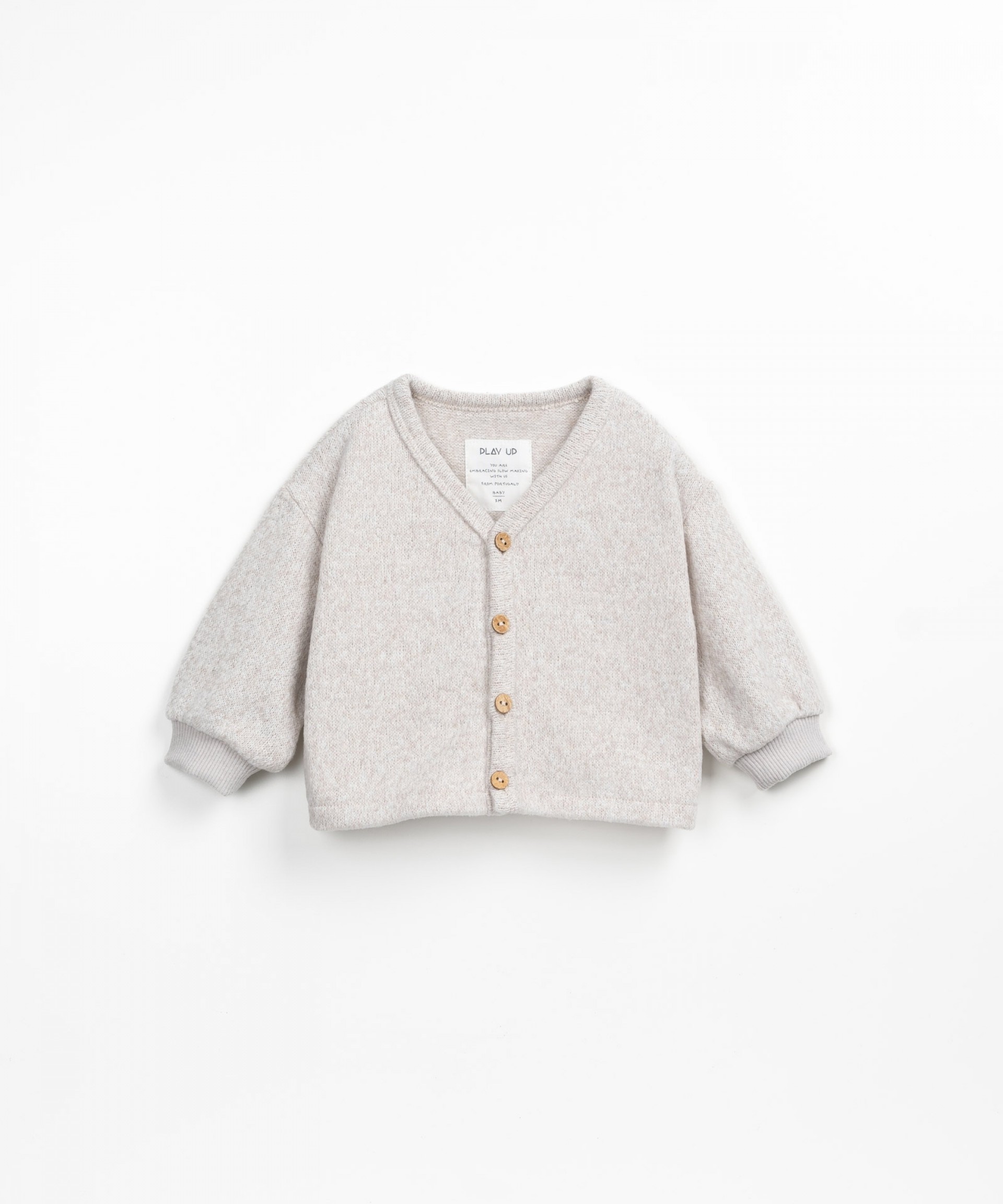 Cardigan with Re(Play) yarn | Wooden Memories