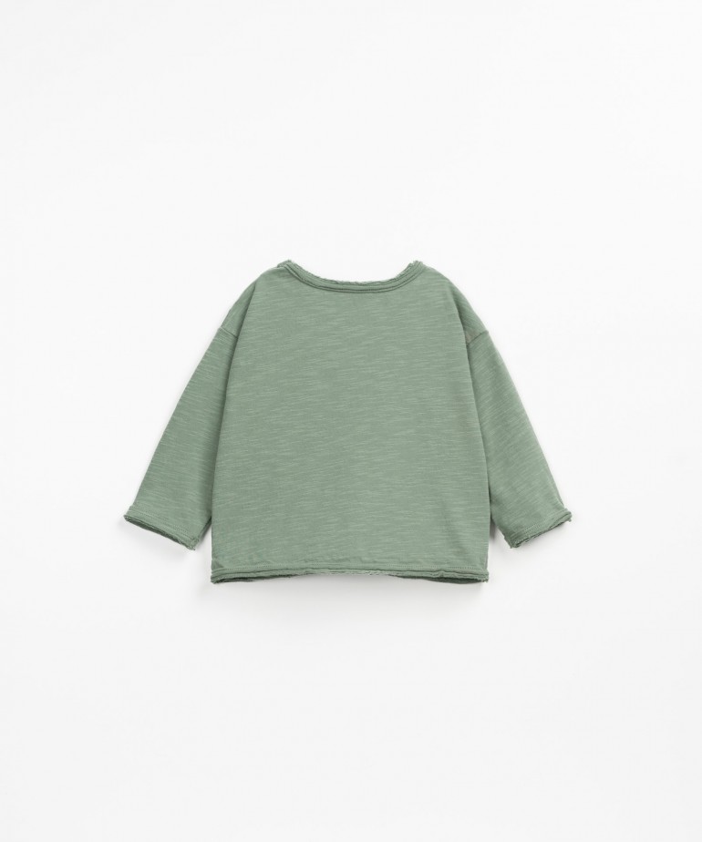 T-shirt in cotone organico con bottoni in cocco